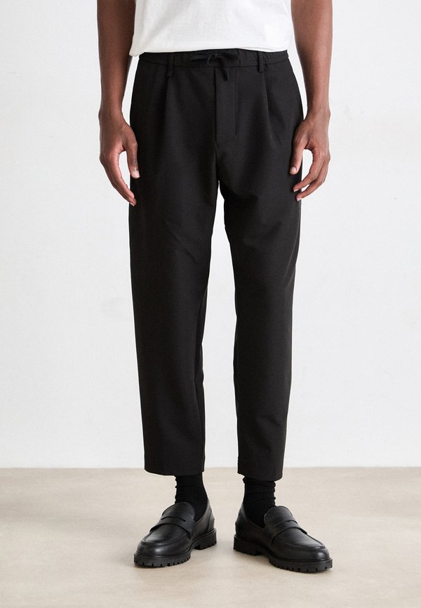 CONVERT PLEAT - Trousers