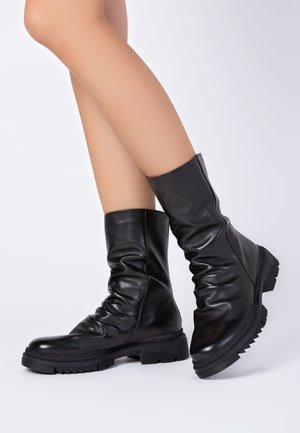 Ankle boots - black