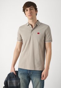 HUGO DERESINO - Pólóing - light/pastel grey