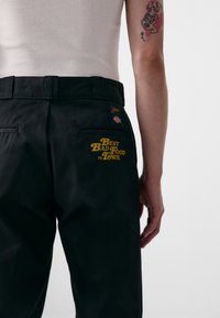 Thumbnail Image 8