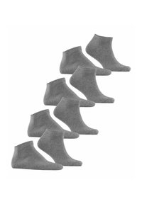 Chaussettes de cheville grises en pack de six. Fabriquées en matériau doux, avec une bordure côtelée et une texture lisse. Design classique sans motifs supplémentaires.