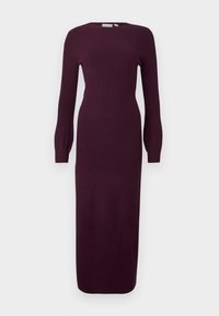 Burgunderfarbenes Strickkleid mit langen Ärmeln, einer taillierten Silhouette, rundem Halsausschnitt und geripptem Muster; knielang mit leicht ausgestellt geschnittenen Ärmeln.