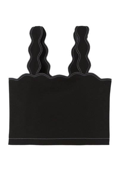 Top court noir avec des bretelles festonnées et des coutures blanches. Fabriqué en tissu lisse, présentant un design simple et une silhouette ajustée.