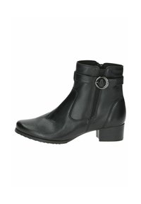 Botines de cuero negro hasta el tobillo con punta redonda, cremallera lateral y una correa decorativa con un anillo metálico. Tacón bajo tipo bloque y superficie texturizada.
