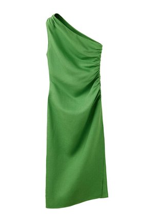 Robe verte asymétrique avec un détail froncé sur le côté et une silhouette slim mi-longue.