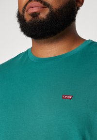 Levi's® Plus BIG ORIGINAL TEE - Basic póló - deep jungle