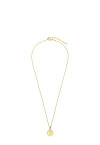 Gouden ketting met een ronde hanger met een uitsnijd ontwerp. De ketting is delicaat en de hanger heeft een gladde, gepolijste afwerking.