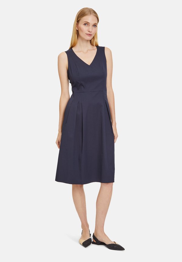 SOMMER MIT V-AUSSCHNITT - Freizeitkleid - night sky