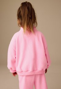 Väikepilt 4