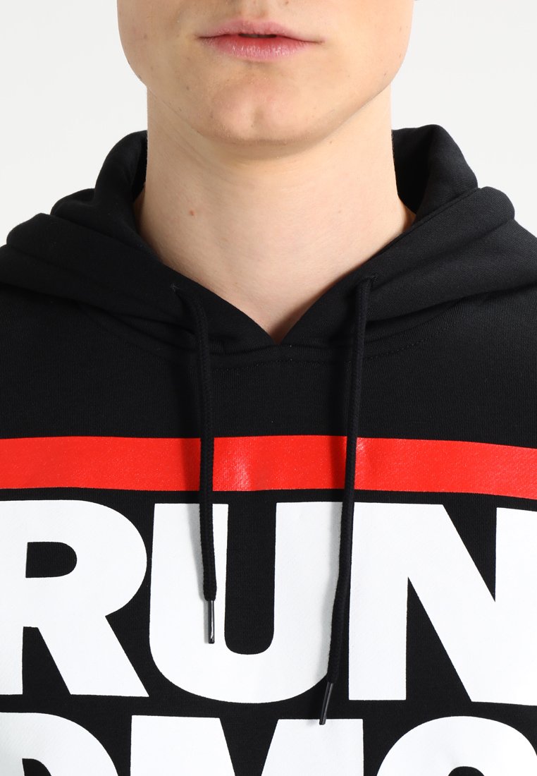 Mister Tee RUN DMC Hoodie blackZwart Zalando.nl Mister Tee RUN DMC Hoodie blackZwart Zalando.nl
