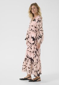 Cream REESE - Maxikleid - rose dust flower