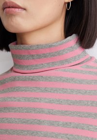 Marc O'Polo DENIM TURTLENECK STRIPES - Langarmshirt - medium pink