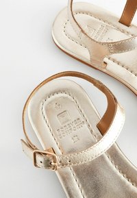 Next FOREVER COMFORT WEAVE REGULAR FIT - Páskové sandály  - champagne gold