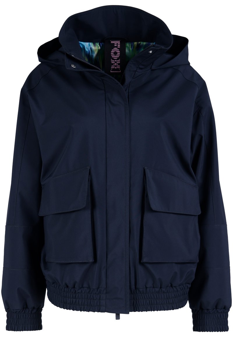 Granatowa kurtka z kapturem, wykonana z gładkiego materiału, z dwoma dużymi przednimi kieszeniami oraz elastycznymi mankietami i ściągaczem na dole. Wnętrze ma kolorową podszewkę.