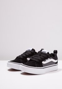 Vans FILMORE - Matalavartiset tennarit - black/pewter