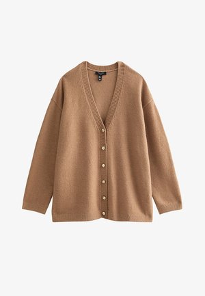 Brązowy, oversizeowy dziany kardigan z dekoltem w serek i sześcioma złotymi guzikami z przodu, długimi rękawami oraz prążkowanymi ściągaczami na rękawach i u dołu.