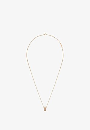 Colier de ton auriu cu un lanț subțire și un pandantiv rectangular dotat cu un rând de pietre clare. Design simplu și elegant, cu o finisare lustruită.