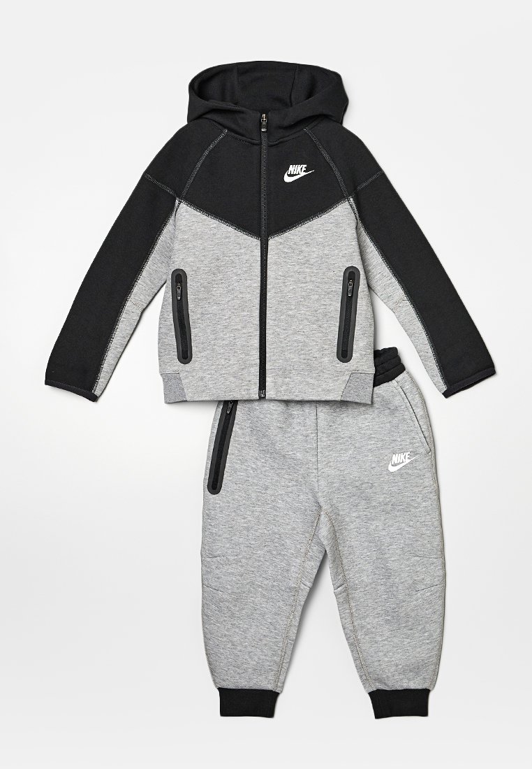 Nike Performance Trainingspak grijs Nike Performance Trainingspak grijs