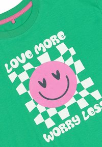 The New PRAISE OS S_S TEE. - Triko s potiskem - simply green