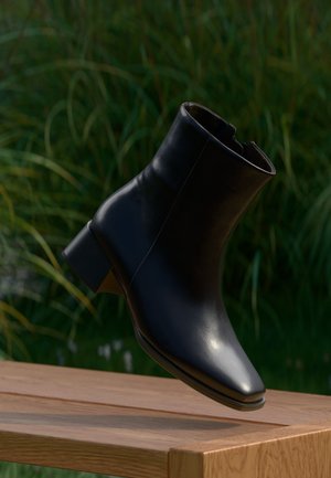 Gabor, Ankle Boot - dark vino