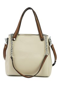 Beige leren handtas met bruine handvatten en zilveren kettingaccenten. Heeft een gestructureerde vorm en een gladde textuur. Inclusief verstelbare schouderriem.