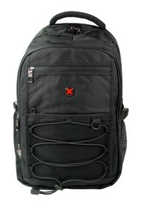 Zwarte rugzak met een gestructureerd oppervlak, ritscompartimenten, elastische snoeren aan de voorkant en een rood logo centraal op het voorpaneel.