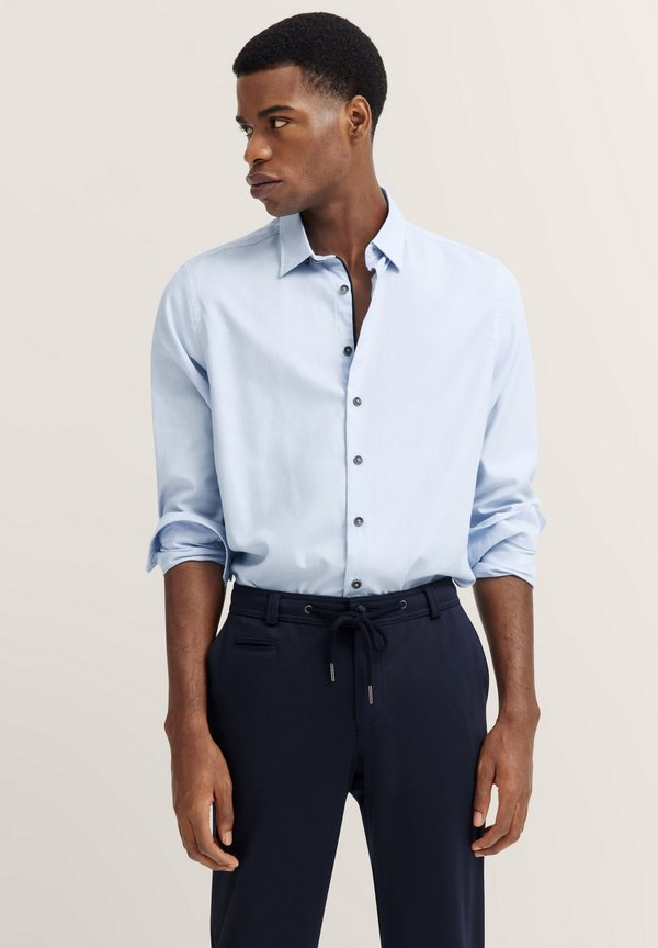 UNDER-BUTTON-DOWN - Hemd - hellblau