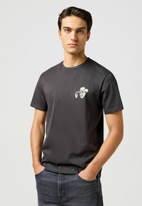 SHORT SLEEVE SMALL GRAPHIC TEE - REGULAR FIT - Print T-shirt - black