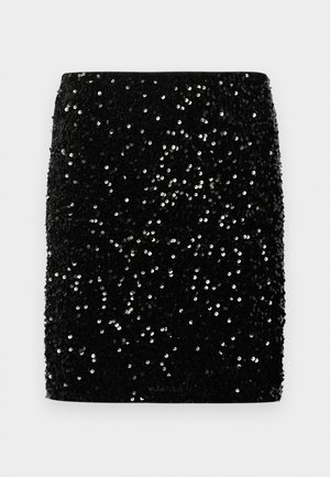 Minifalda de lentejuelas negras con un diseño ajustado. La superficie presenta lentejuelas brillantes dispersas, creando una apariencia texturizada y brillante.
