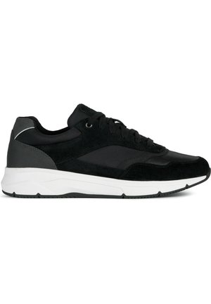 Matalavartiset tennarit - black