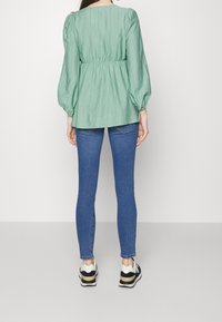 Vero Moda Maternity Skinny džíny - blue denim