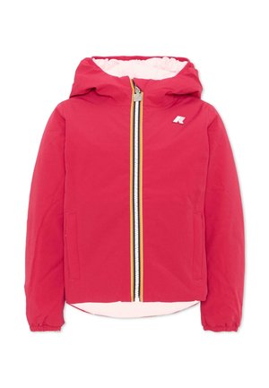 Rode capuchonjas met witte voering, elastische manchetten, voorzakken en een meerkleurige gestreepte ritssluiting in het midden.