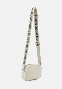 HUGO CROSSBODY  - Torba preko tijela - open white