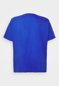 Lyle & Scott Jednoduché tričko - neon blue