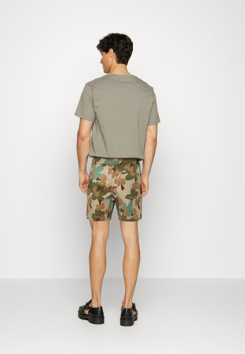 Herren Chino Shorts | REVOLUTION CASUAL SHORTS Shorts khaki/beige - MU88306 Herren Chino Shorts | REVOLUTION CASUAL SHORTS Shorts khaki/beige - MU88306