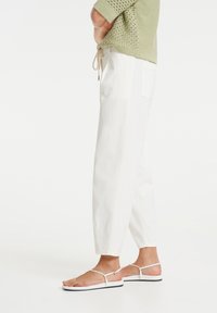 OPUS Tygbyxor - off-white