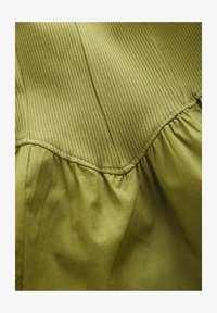 Non sélectionné, khaki green