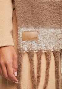 Lipsy SUPER SOFT CHECK BRUSHED - REGULAR FIT - Sjal / Tørklæder - brown