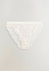 Vrouwenonderbroek met kantafwerking in zacht roze, met floral kant aan de zijkanten, een glad middenpaneel en een gegolfde rand.