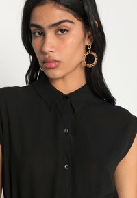 Billabong LITTLE FLIRT DRESS - Vestido camiseiro - black