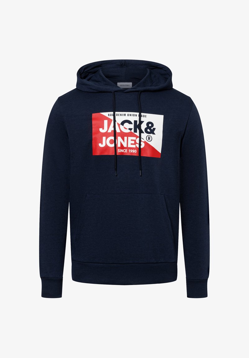 Sudadera azul marino con bolsillo canguro en el frente, capucha con cordón y un atrevido logo gráfico en blanco y rojo con el texto "JACK & JONES".