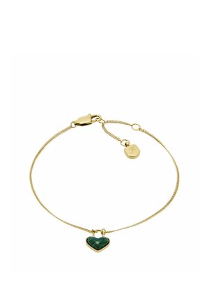 Delicato braccialetto con catena d'oro con ciondolo a forma di cuore verde e una piccola targhetta d'oro incisa con la lettera "F".