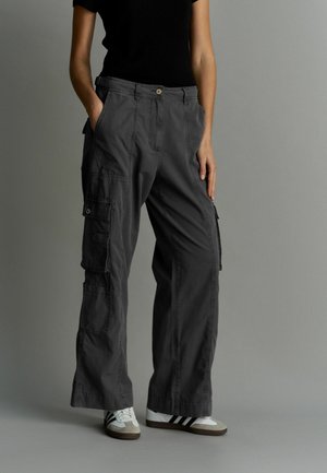 ADJUSTABLE WAIST  - Kapsáče - black