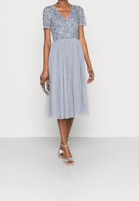 Maya Deluxe Cocktailklänning - blue