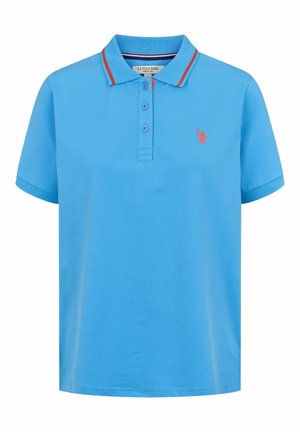 Lichtblauwe polo shirt van katoen met een geribbeld kraagje met rode accenten. Drieknoopsluiting en klein geborduurd logo op de borst.