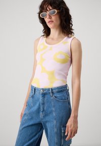 Marimekko ERKKERI UNIKKO - Linne - light pink/yellow