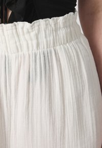 GAP GAUZE WIDE LEG - Hlače - off white