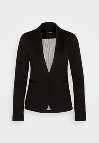 Svart blazer med snedskärning, ensidig knäppning, två framfickor och randig foder. Tillverkad av ett mjukt tyg.