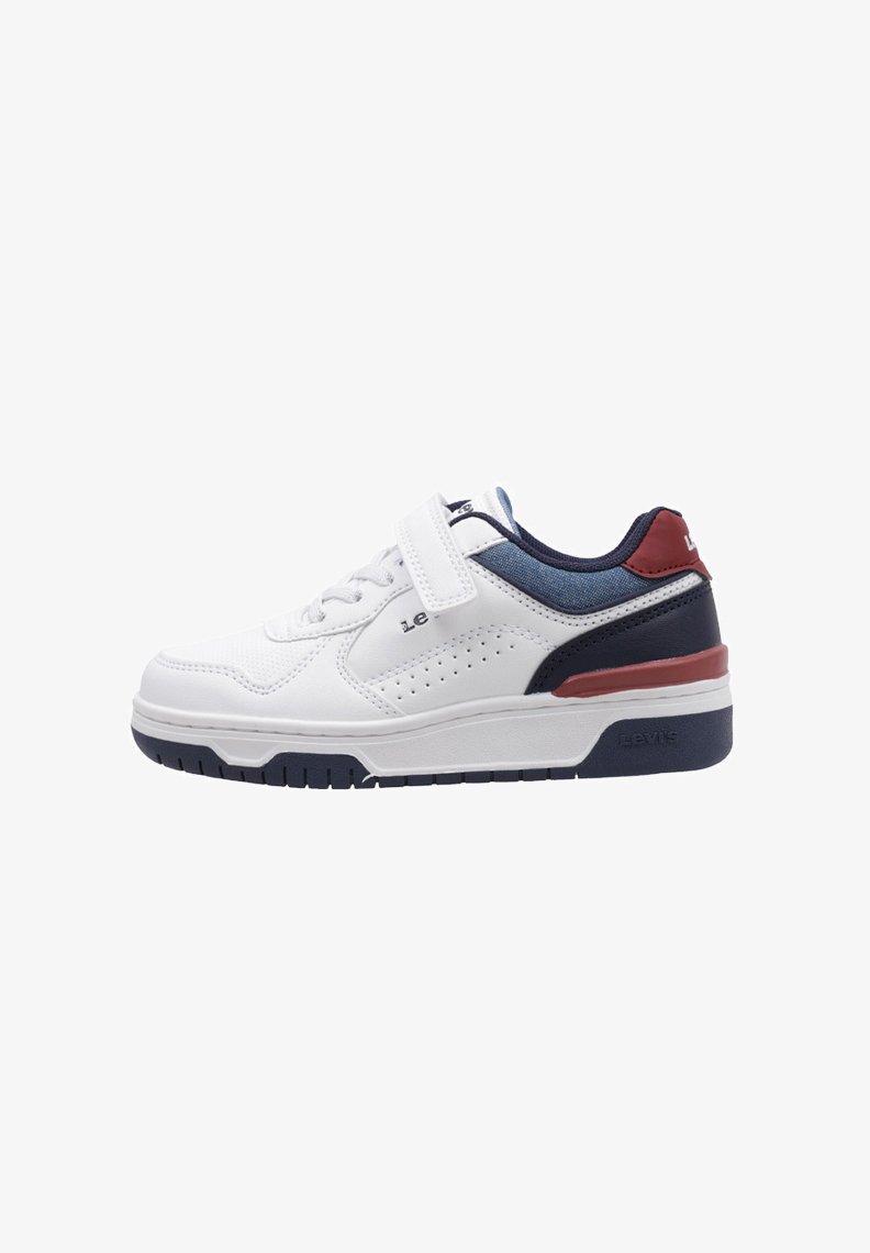 Baskets blanches avec des accents bleus et bordeaux, cuir perforé, col rembourré, semelle en caoutchouc et sangle Velcro réglable.