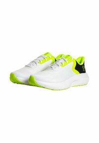 Zapatillas deportivas blancas con detalles en verde neón, parte superior de malla, cuello acolchado y suela acolchada. Diseño ligero con cordones.